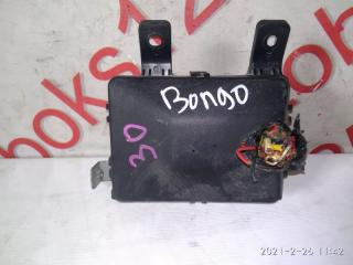 Блок предохранителей Kia Bongo PU J3 913644E960 2 ракурс