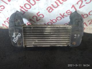 Радиатор интеркулера Kia Bongo PU J3 281904X610 2 ракурс Радиатор интеркулера Kia Bongo PU J3 281904X610 2 ракурс