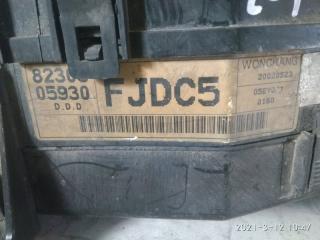 Блок предохранителей SsangYong Musso Sports FJ OM662 (662 920) 8230505930, 8232305000 2 ракурс