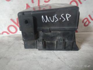 Блок предохранителей SsangYong Musso Sports FJ OM662 (662 920) 8230505930, 8232305000 5 ракурс