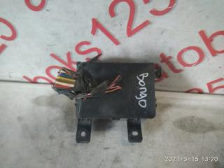 Блок предохранителей Kia Bongo PU J3 913604E030 3 ракурс