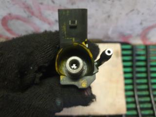 Форсунка Kia Mohave HM D6EA 338003A000 5 ракурс