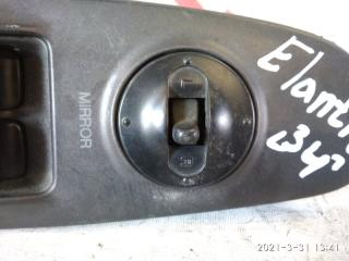 Блок управления стеклами левый передний Hyundai Elantra XD G4ED 935702D900 4 ракурс Блок управления стеклами левый передний Hyundai Elantra XD G4ED 935702D900 4 ракурс