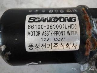 Мотор дворников передний SsangYong Korando KJ 8610006000 4 ракурс
