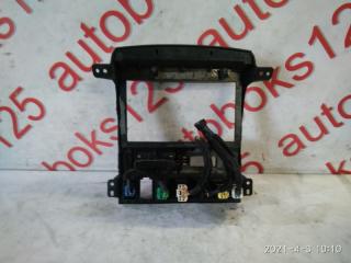 Консоль магнитофона Kia Sorento BL D4CB 8476103E000 3 ракурс