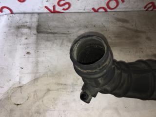 Патрубок воздушного фильтра Hyundai Porter D4CB 281384f200 3 ракурс