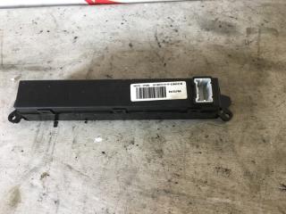 Часы Kia Sorento XM 945102p005 2 ракурс