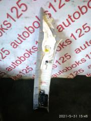 Обшивка потолка правая передняя Kia Sorento XM D4HB 858202P300 4 ракурс Обшивка потолка правая передняя Kia Sorento XM D4HB 858202P300 4 ракурс