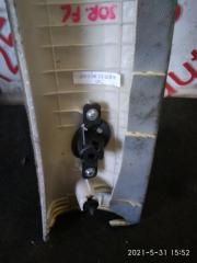 Обшивка потолка левая передняя Kia Sorento XM D4HB 858102P300 5 ракурс Обшивка потолка левая передняя Kia Sorento XM D4HB 858102P300 5 ракурс