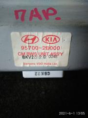 Блок управления парковкой Hyundai Santa Fe CM D4EB 957002B000 2 ракурс