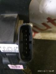 Педаль газа Hyundai Grand Starex TQ D4CB 327264H100 5 ракурс Педаль газа Hyundai Grand Starex TQ D4CB 327264H100 5 ракурс