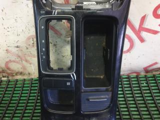 Консоль кпп Kia Sorento XM 846512p005 3 ракурс Консоль кпп Kia Sorento XM 846512p005 3 ракурс