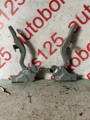 Крепление капота Hyundai Grand Starex TQ D4CB 791104H000, 791204H000 2 ракурс
