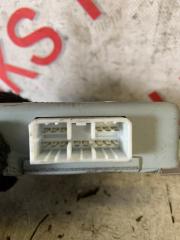 Блок управления парковкой Hyundai Santa Fe CM D4EB 957002B000 3 ракурс