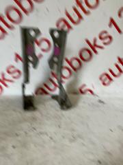 Крепление капота Hyundai Starex A1 D4BH 1 ракурс Крепление капота Hyundai Starex A1 D4BH 1 ракурс