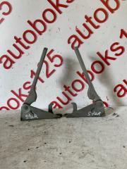 Крепление капота Hyundai Starex A1 D4BH 2 ракурс Крепление капота Hyundai Starex A1 D4BH 2 ракурс