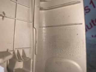 Накладка на стоп левая Kia Mohave HM D6EB 858312J010 3 ракурс