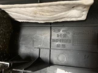 Накладка на порог правая задняя Kia Sorento XM D4HA 858952P100 4 ракурс
