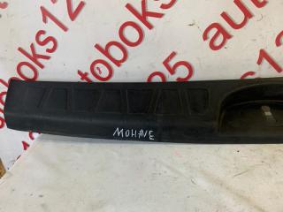 Накладка замка багажника Kia Mohave HM D6EB 857702J000 2 ракурс