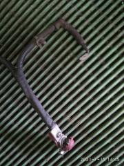 Проводка под капотом Kia Sorento BL D4CB 372013e010 5 ракурс