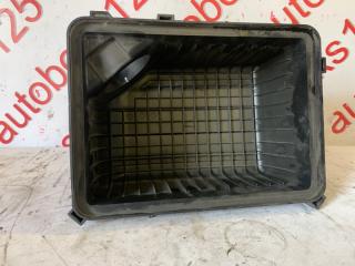 Корпус воздушного фильтра Kia Mohave HM D6EB 281102J100 3 ракурс