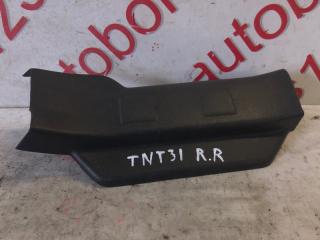 Накладка на порог задняя правая Nissan X-Trail 2007