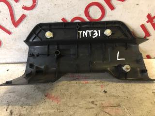 Накладка на порог левая задняя Nissan X-Trail TNT31 QR25 (DE) 76954 JG00A 2 ракурс
