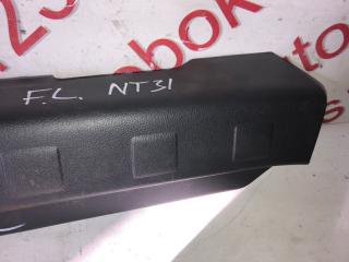 Накладка на порог левая передняя Nissan X-Trail NT31 MR20DE 76952JG00A 3 ракурс