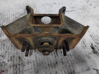 Подушка акпп Kia Sorento BL D4CB 218323E384 3 ракурс