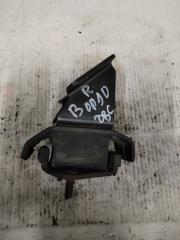 Подушка двигателя правая Kia Bongo PU J3 218104E100 1 ракурс Подушка двигателя правая Kia Bongo PU J3 218104E100 1 ракурс