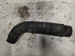 Патрубок воздушного фильтра Hyundai Porter D4CB 281384F200 2 ракурс