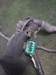 Проводка под капотом Kia Sorento BL D4CB 914773E040 3 ракурс