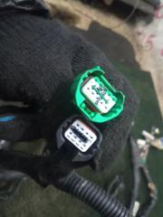 Проводка под капотом Kia Sorento BL D4CB 914773E050 5 ракурс