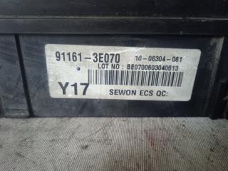 Блок предохранителей Kia Sorento BL D4CB 911613E070 4 ракурс