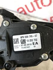 Педаль газа Chevrolet Cruze J300 F18D4 13252702 5 ракурс