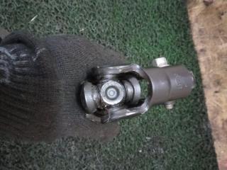 Рулевой карданчик Chevrolet Cruze J300 F18D4 13251806 2 ракурс