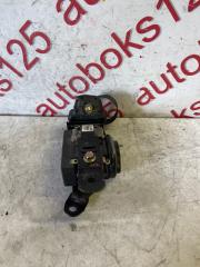 Ремень безопасности левый передний Hyundai Starex A1 D4BH 888704A400 3 ракурс
