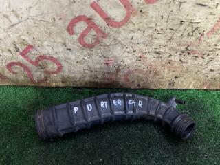 Патрубок воздушного фильтра правый  Hyundai Porter D4CB ,281384F200 ,281384F200 1 ракурс