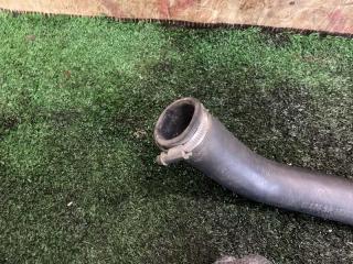 Патрубок радиатора правый SsangYong Rexton RJN D27DTP 2142108A20 3 ракурс Патрубок радиатора правый SsangYong Rexton RJN D27DTP 2142108A20 3 ракурс