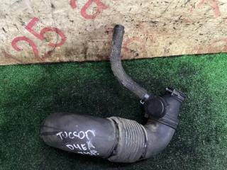 Патрубок воздушного фильтра Hyundai Tucson JM D4EA 281392E250 2 ракурс