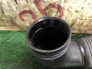 Патрубок воздушного фильтра Hyundai Tucson JM D4EA 281392E250 5 ракурс