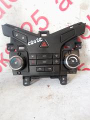 Блок управления климат-контролем Chevrolet Cruze J300 F16D4 3839428 1 ракурс
