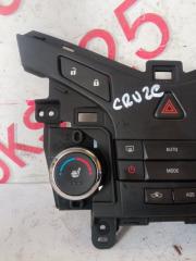 Блок управления климат-контролем Chevrolet Cruze J300 F16D4 3839428 2 ракурс