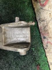 Кронштейн опоры двигателя Chevrolet Cruze J300 F16D4 13248670 4 ракурс