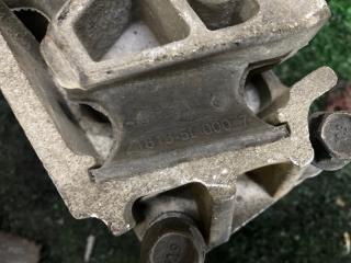 Подушка двигателя задняя Hyundai HD 78 D4GA 218135L000 2 ракурс