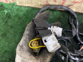 Проводка под капотом SsangYong Korando KJ OM661LA(661920) 8230606012 2 ракурс
