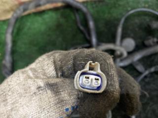 Проводка под капотом SsangYong Korando KJ OM661LA(661920) 8230606012 5 ракурс