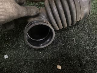 Патрубок воздушного фильтра Hyundai HD 78 D4GA 3 ракурс