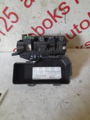 Блок предохранителей правый Hyundai Grand Starex TQ D4CB 914004H071, 919504H610 2 ракурс