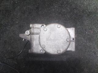 Компрессор кондиционера Hyundai Porter D4CB 977014F200 4 ракурс